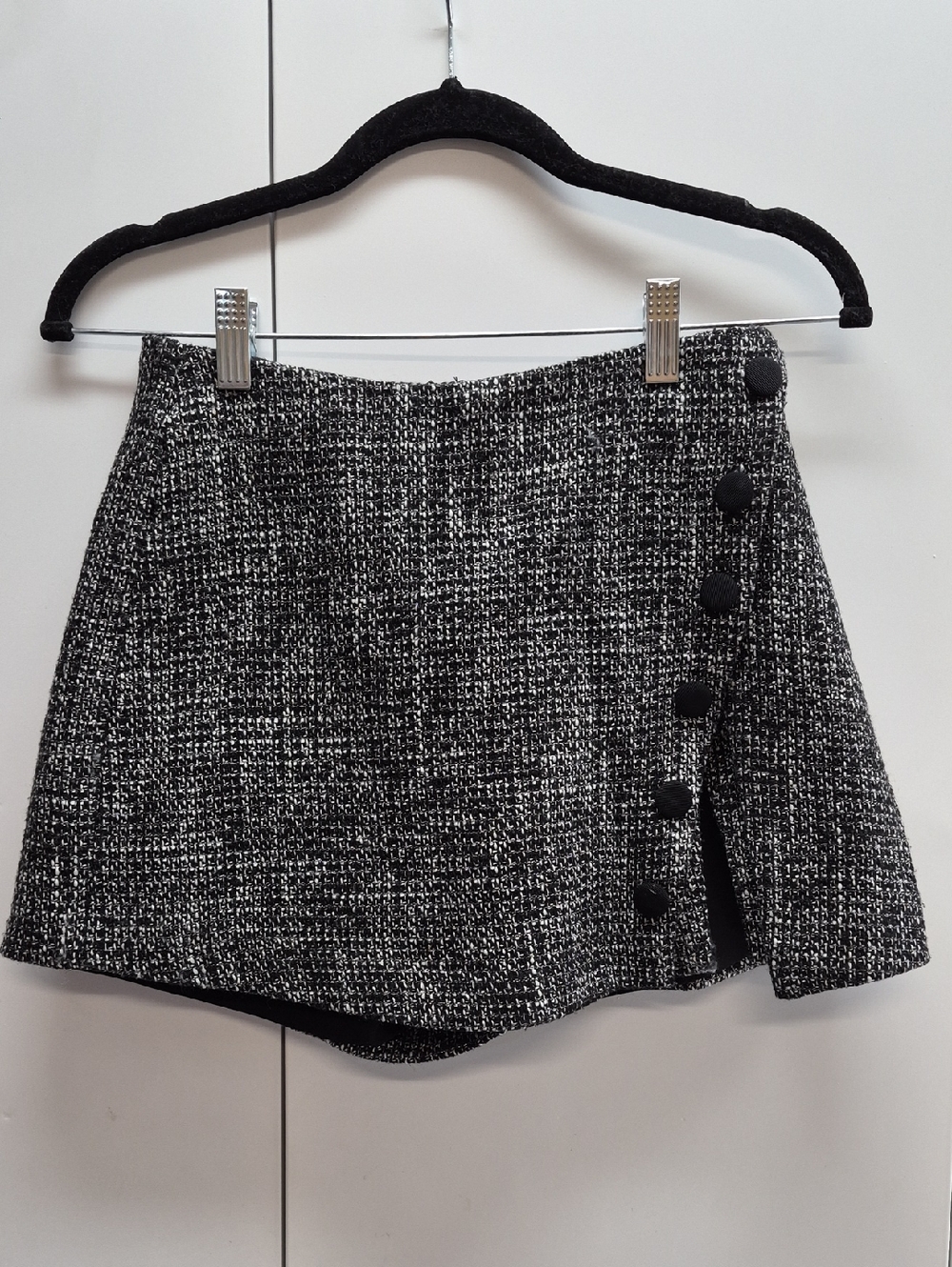 L'Academie Black & White Tweed Mini Skirt with Side Buttons